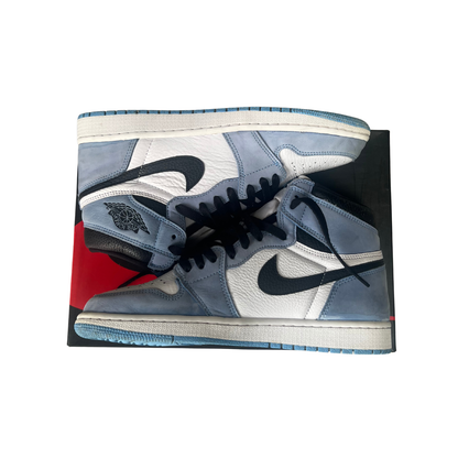 *Pre-loved* Jordan 1 Retro High University Blue UK 9